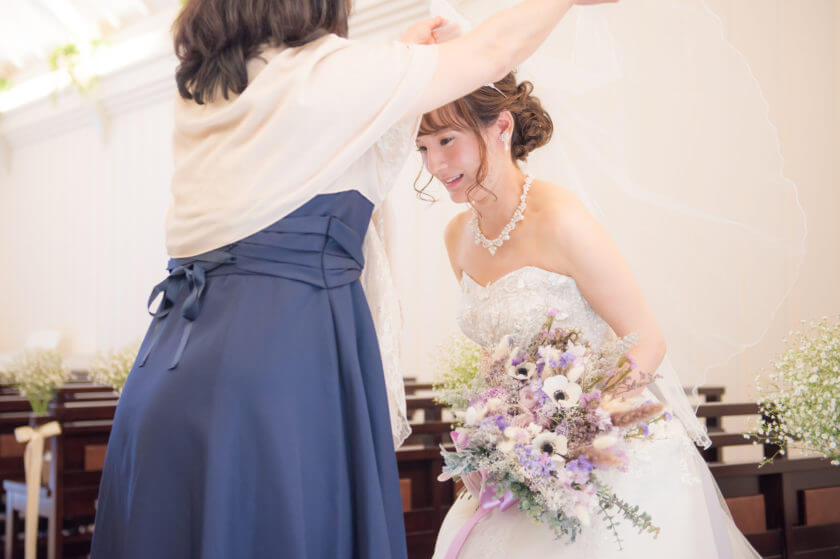 60代・親族向け】ぽっちゃり体型をカバーする結婚式の服装18選 | 大人