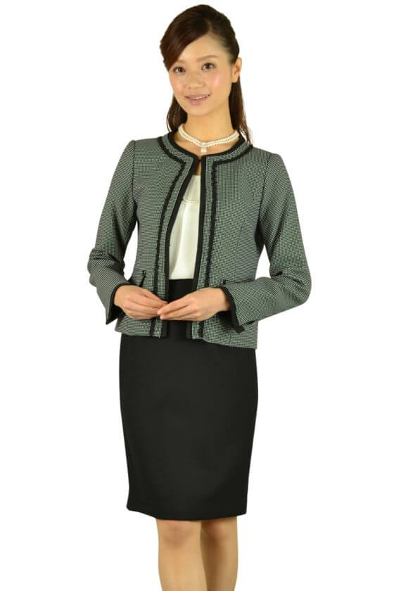 大学の入学式に特別感ある装いで出席したい 母親にイチ押しの服装 大人ドレスアップ