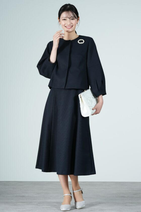 B:MING by BEAMS
ハニカム織りネイビースカートスーツセット