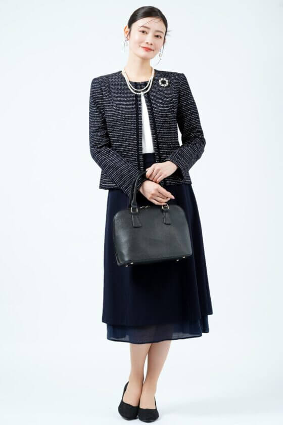 Reflect
クラシックツイード×ネイビースカートスーツセット