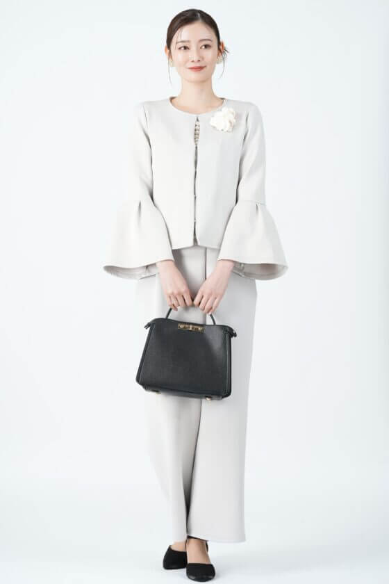 White Joola ハイストレッチグレージュパンツスーツセット