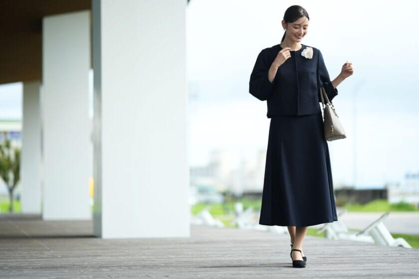 大学卒業式での母親の服装