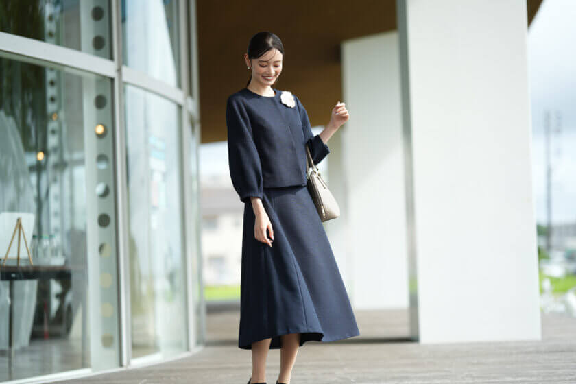 高校入学式　母親の服装はスーツ？ワンピース？色の正解と服装マナーも大公開