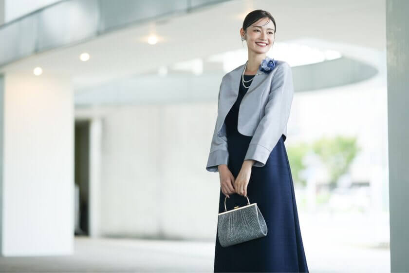 50代は結婚式のドレスをどこで買う？